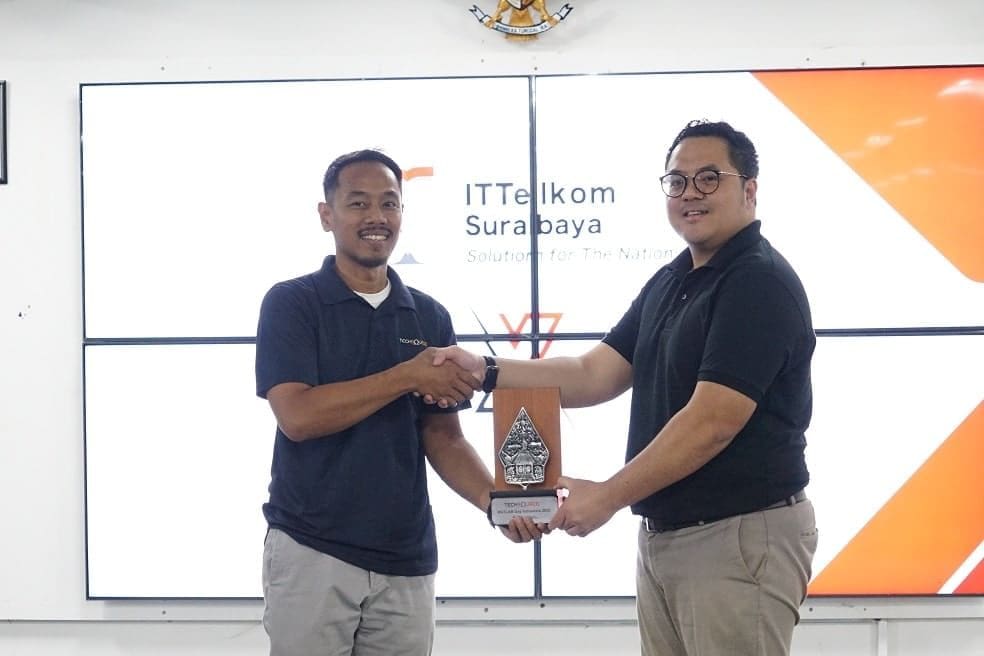 Kolaborasi ITTelkom Surabaya dan Techsource Naikkan Peluang Kolaborasi…