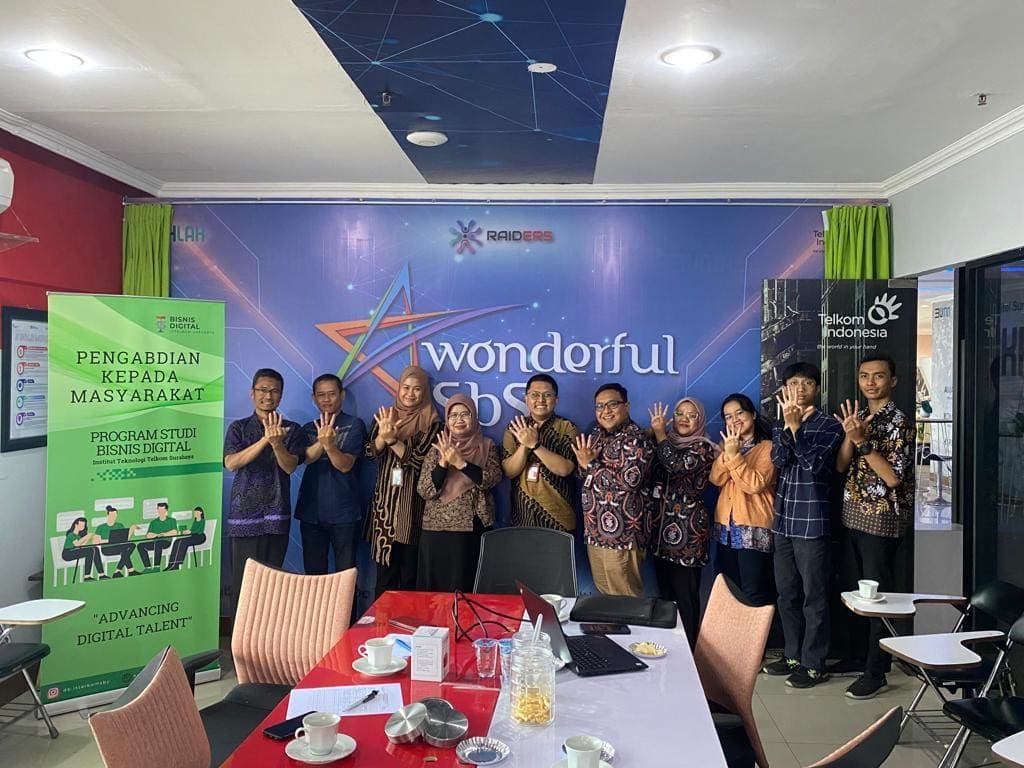 Merevolusi UMKM: Bersama ITTelkom Surabaya, Telkom Witel Surabaya…